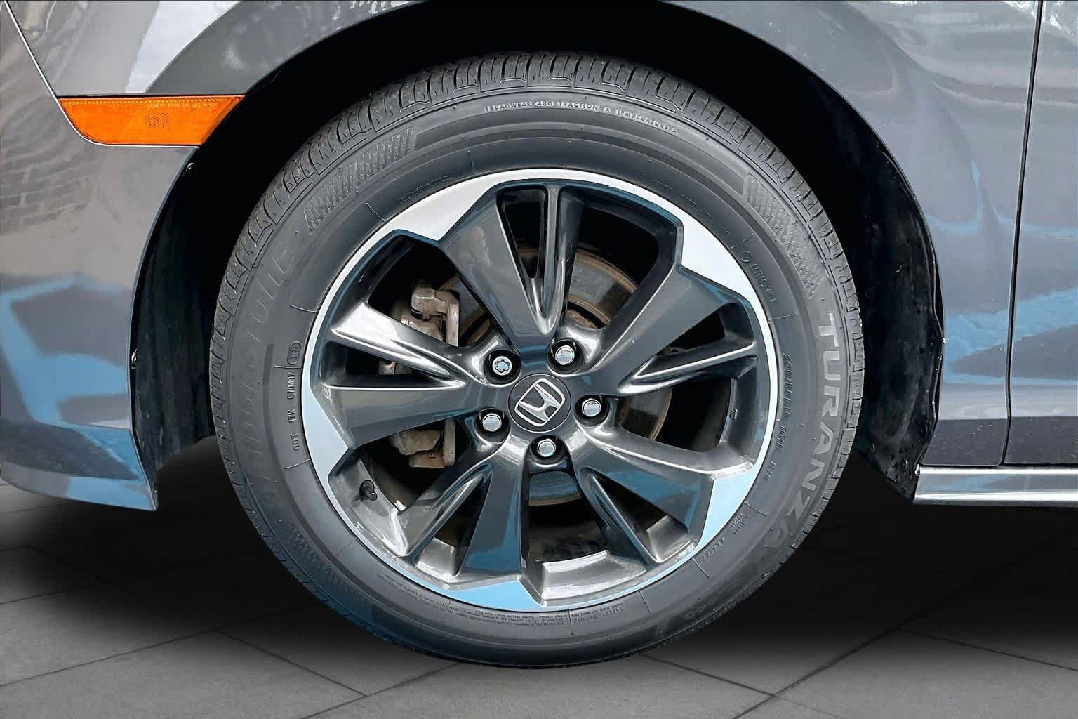 Used 2023 Honda Odyssey Elite image 11
