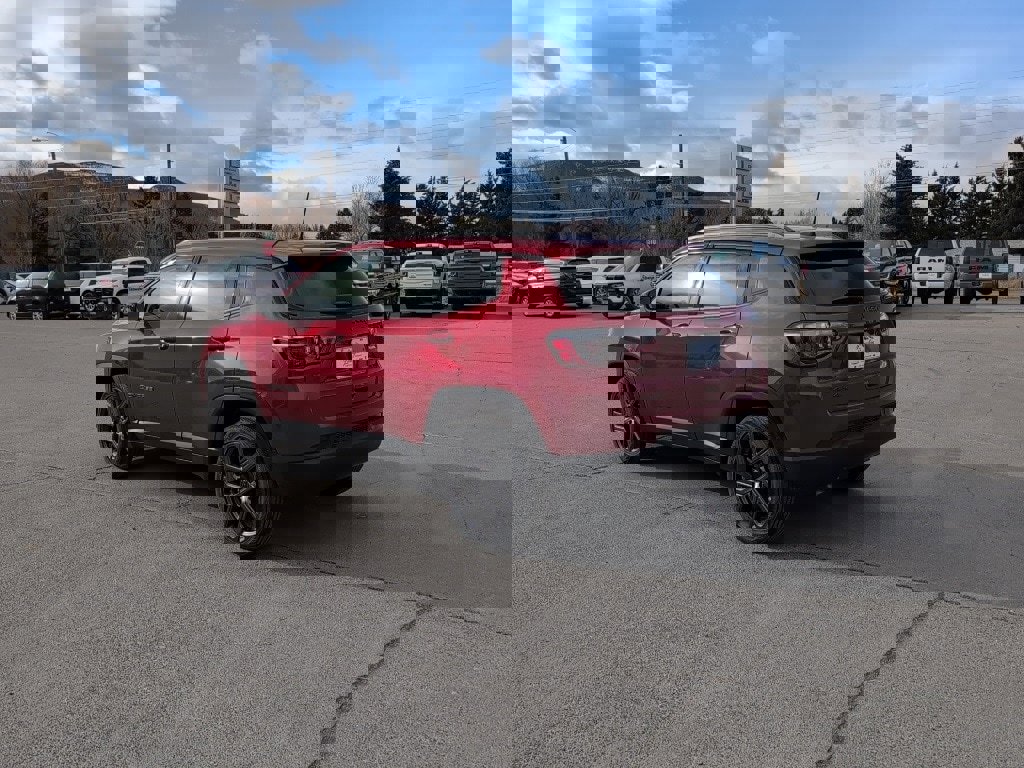 New 2026 Jeep Compass Latitude image 7