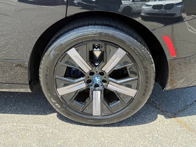 Certified 2024 BMW iX xDrive50 w/ Sport Package AWD/4WD image 14