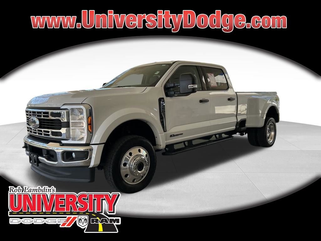Used 2025 Ford F450 XLT image 1