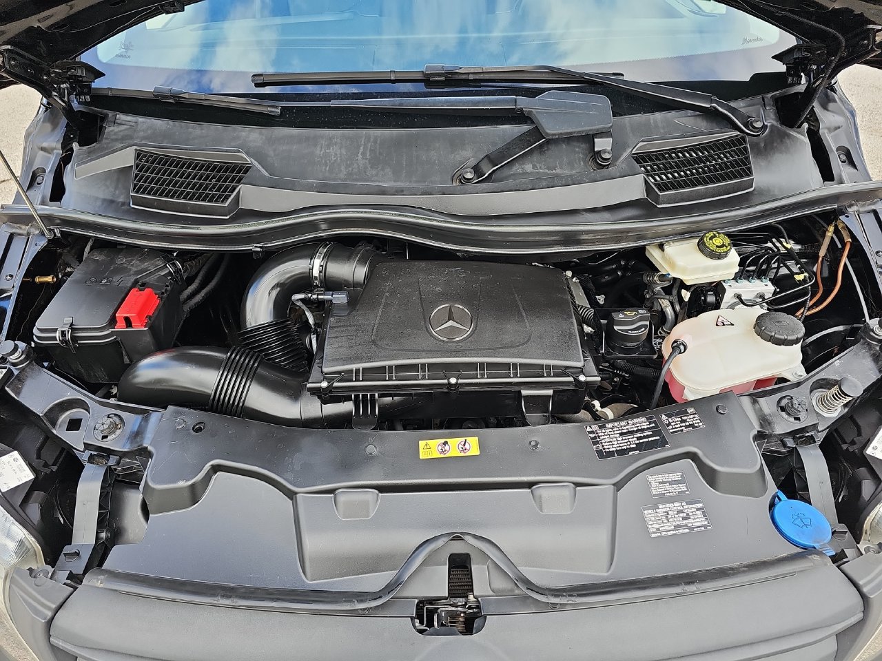 Used 2023 Mercedes-Benz Metris Passenger image 35