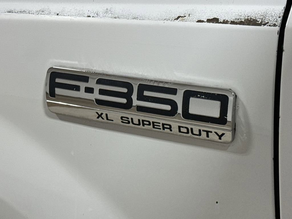 Used 2006 Ford F350 XL image 23