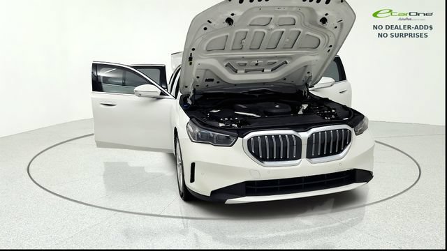 Used 2024 BMW 530i w/ Premium Package RWD image 12