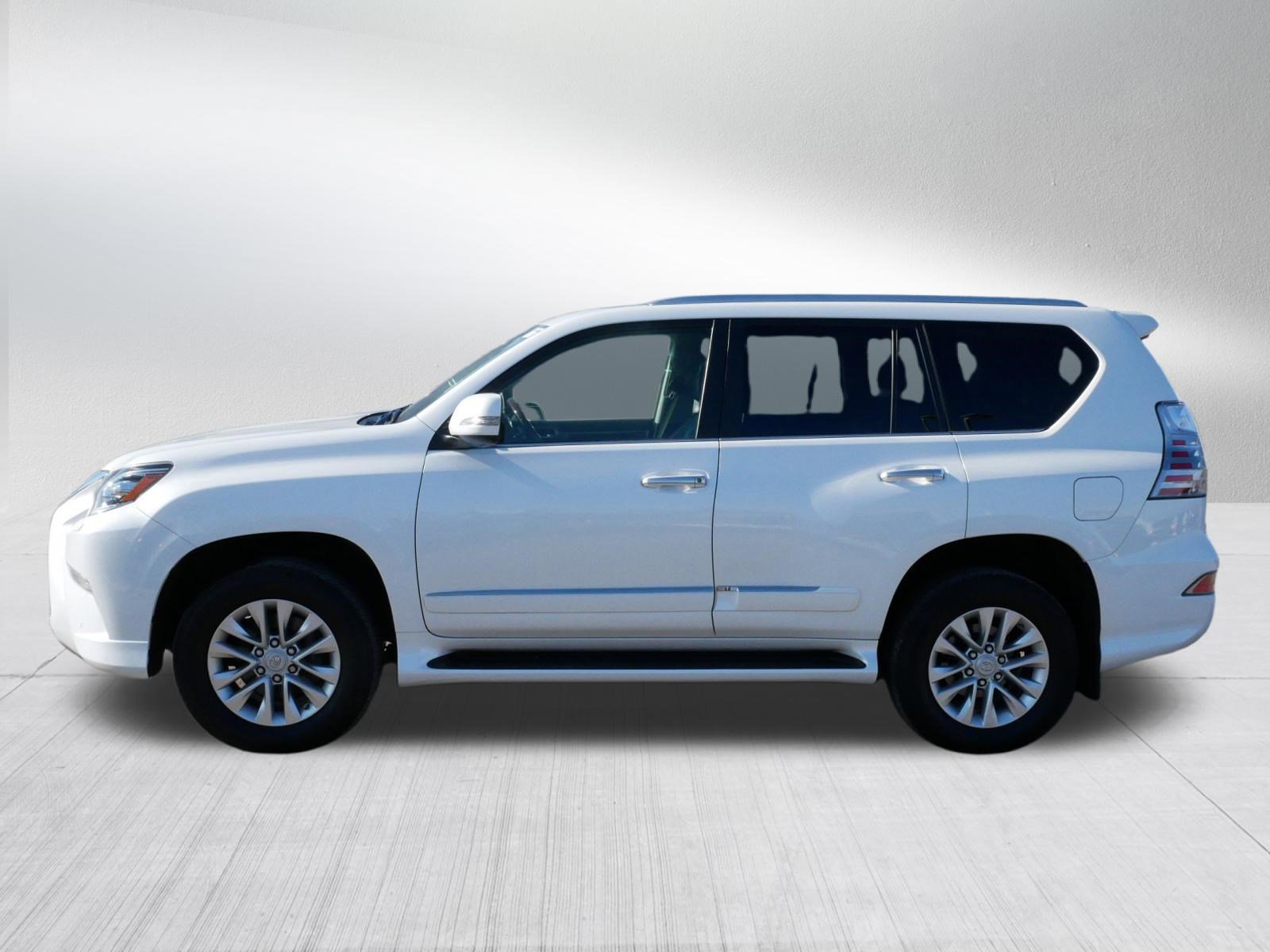 Used 2018 Lexus GX 460 Premium image 4