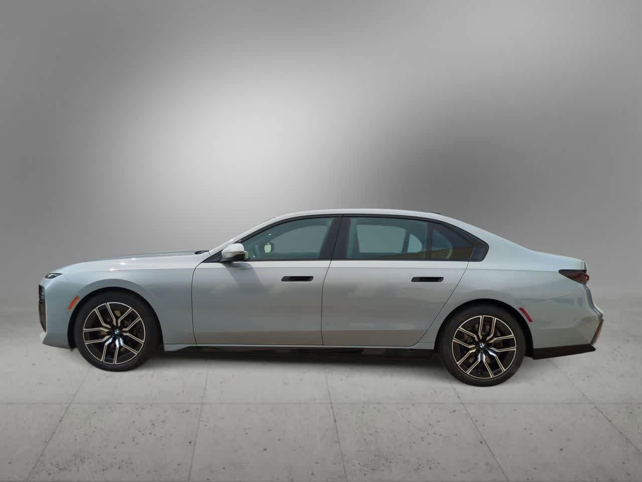 New 2025 BMW 740i xDrive AWD/4WD image 5