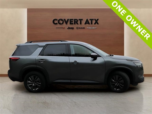 Used 2024 Nissan Pathfinder SV image 6