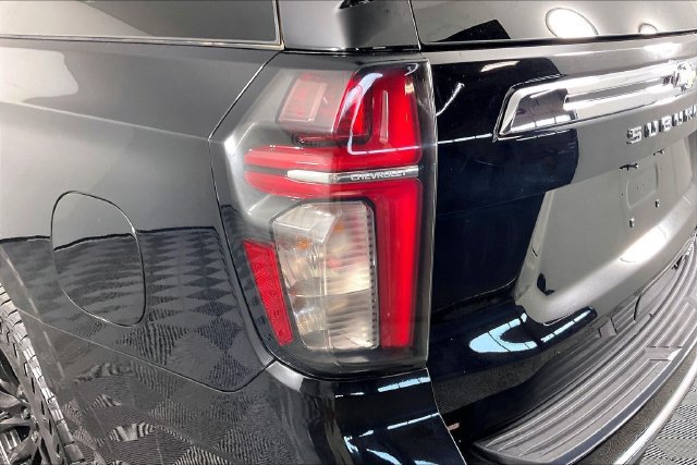 Used 2023 Chevrolet Suburban Premier RWD image 20