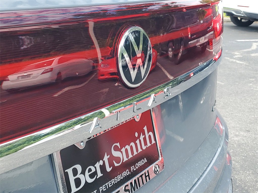 New 2026 Volkswagen Atlas Cross Sport SEL Premium R-Line image 6