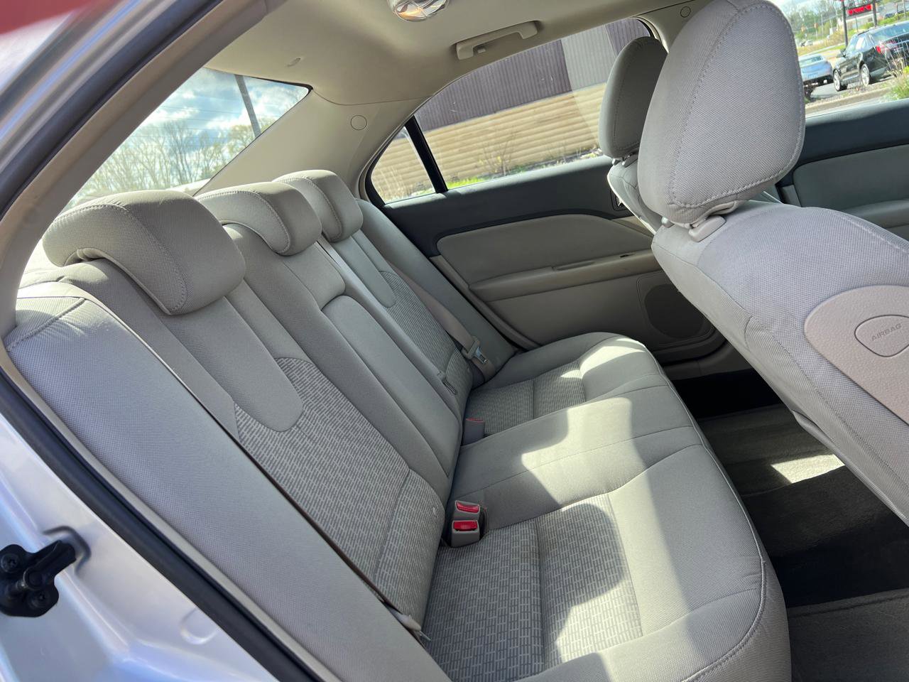Used 2010 Ford Fusion SE FWD image 34