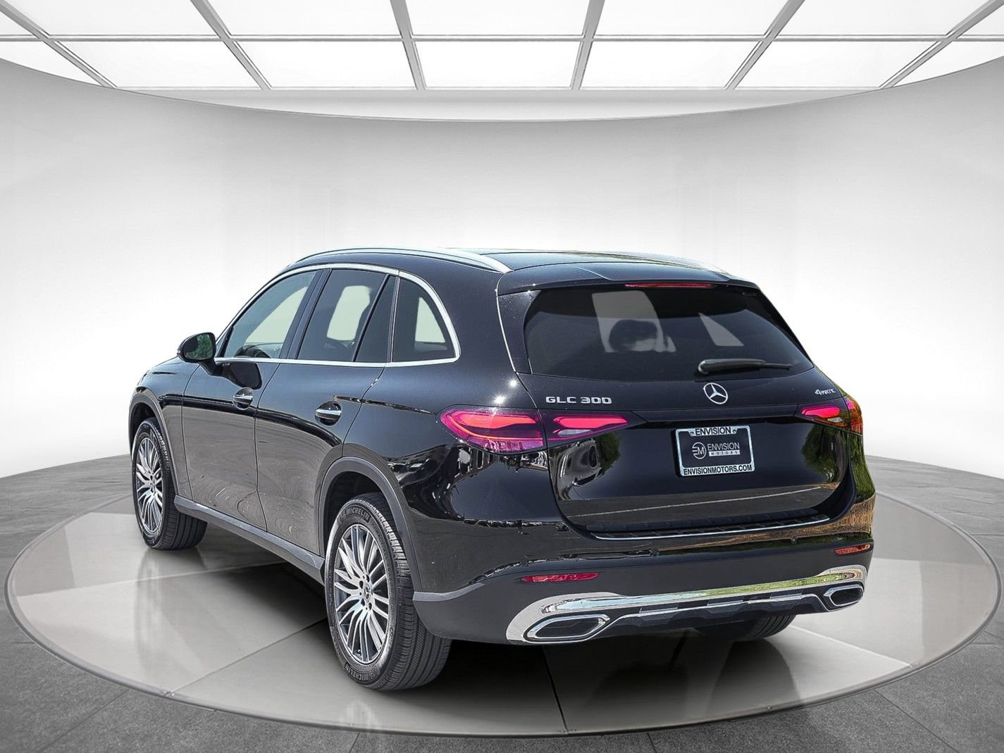 Certified 2026 Mercedes-Benz GLC 300 4MATIC image 2