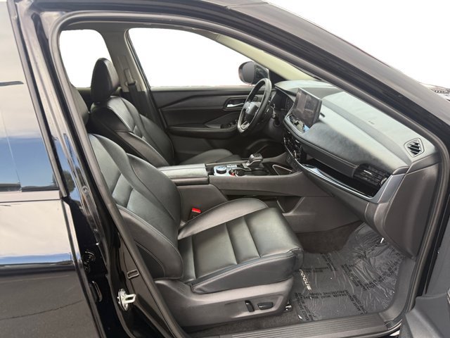 Used 2025 Nissan Rogue SL w/ Tech Package AWD/4WD image 12