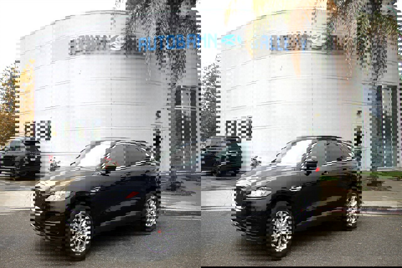 Used 2020 Jaguar F-PACE Prestige image 1