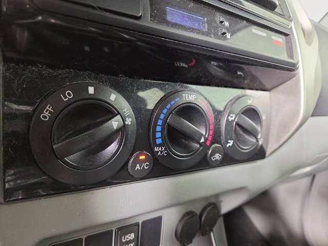 Used 2014 Toyota Tacoma 4x4 Double Cab w/ TRD Sport Package image 20