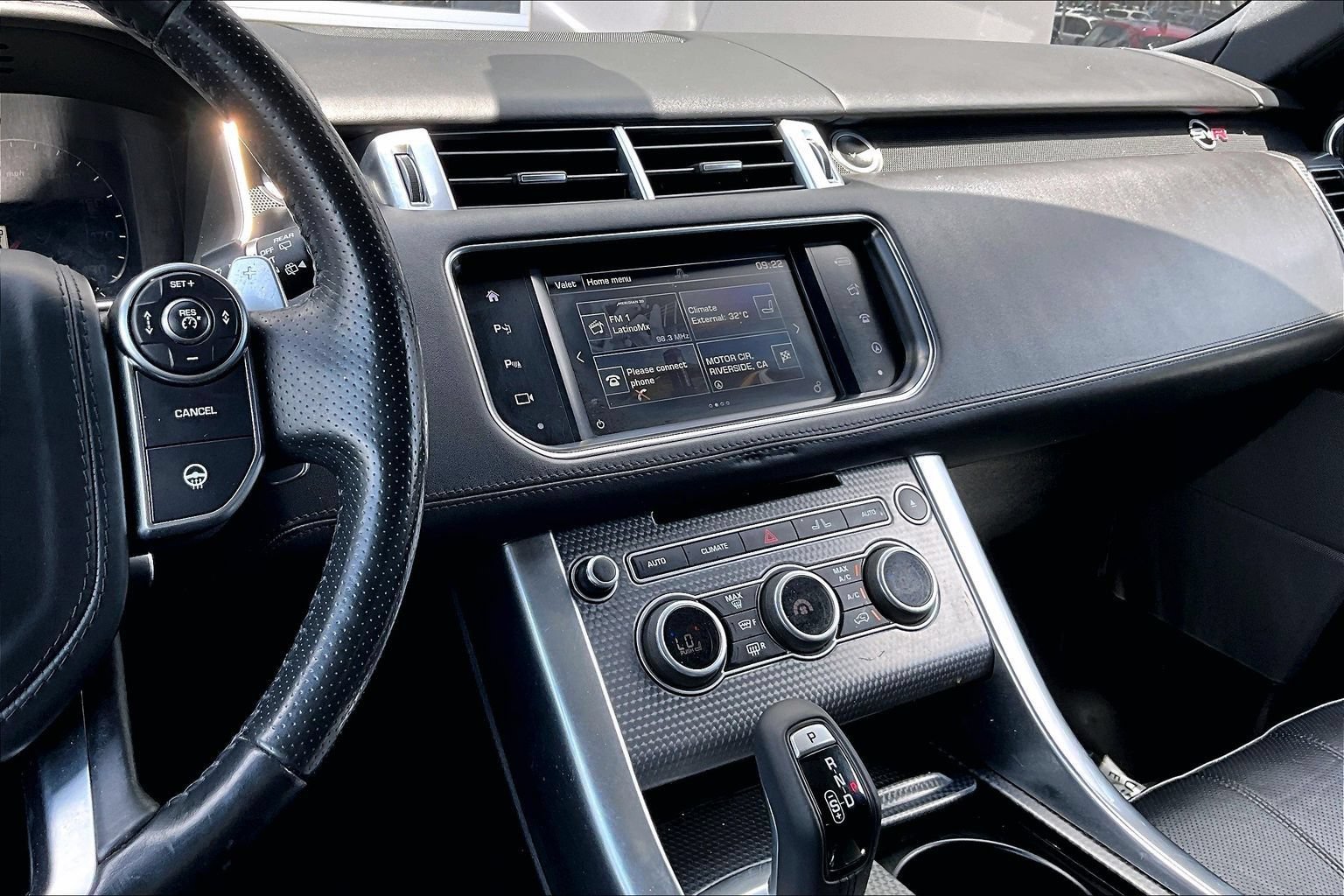 Used 2016 Land Rover Range Rover Sport Supercharged AWD/4WD image 6