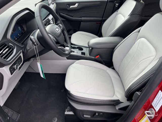 New 2026 Ford Escape SE w/ PHEV Premium Package FWD image 23