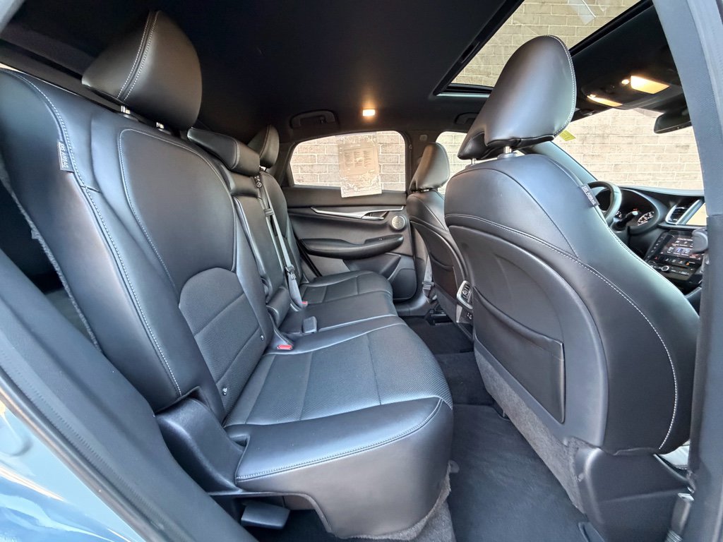 Used 2023 INFINITI QX55 Essential image 20