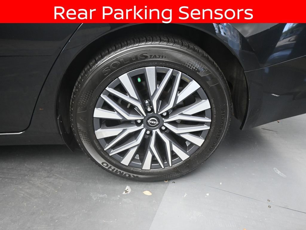 Used 2025 Nissan Altima 2.5 SV FWD image 24