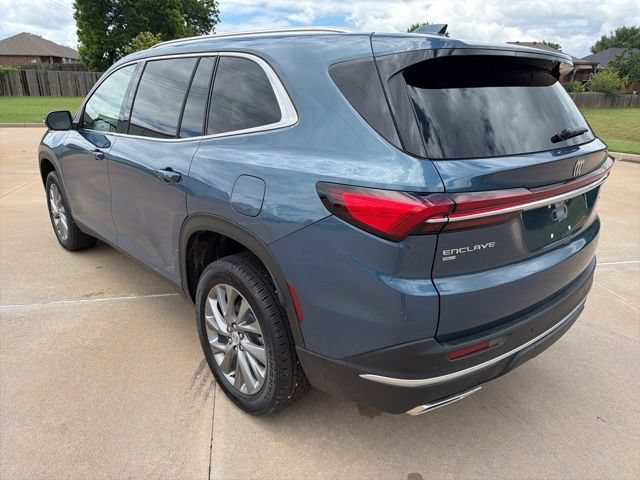 Used 2026 Buick Enclave Preferred AWD/4WD image 3