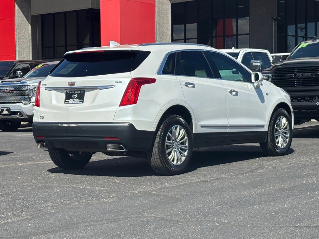 Used 2017 Cadillac XT5 Luxury w/ Driver Awareness Package FWD image 53