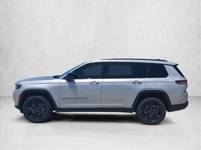 New 2025 Jeep Grand Cherokee L Limited w/ Black Appearance Package AWD/4WD image 5
