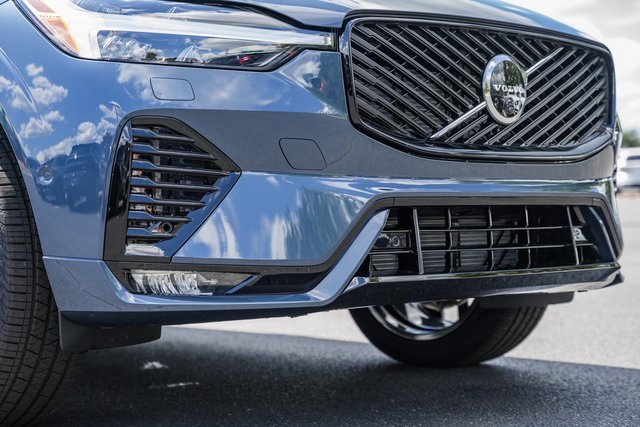 New 2026 Volvo XC60 B5 Ultra w/ Climate Package image 12