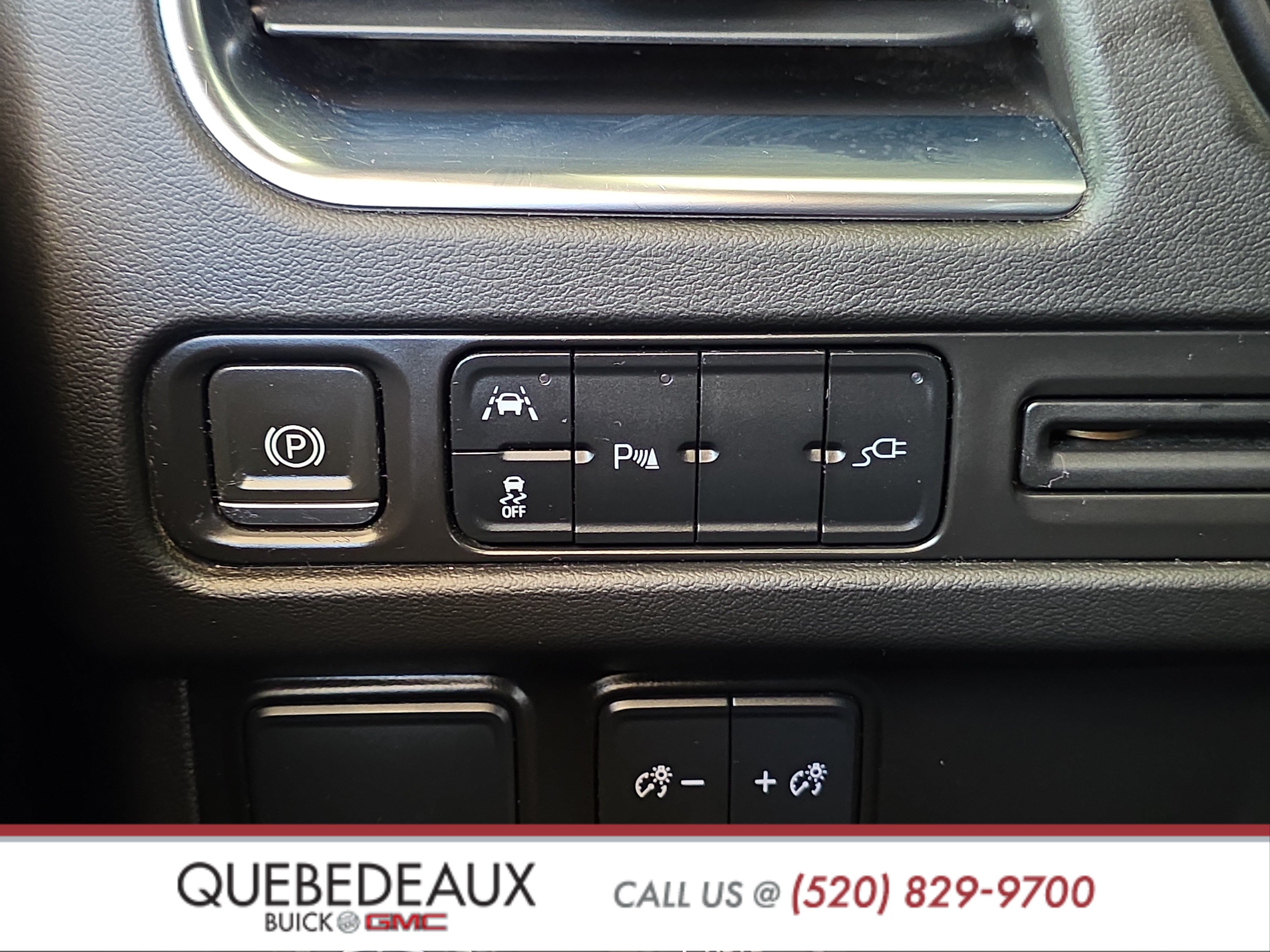 Used 2022 Chevrolet Suburban LT RWD image 19