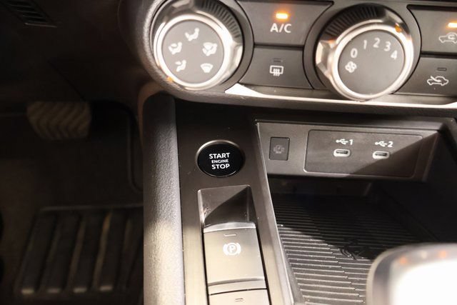 Used 2025 Nissan Kicks SV w/ Illumination Package FWD image 20