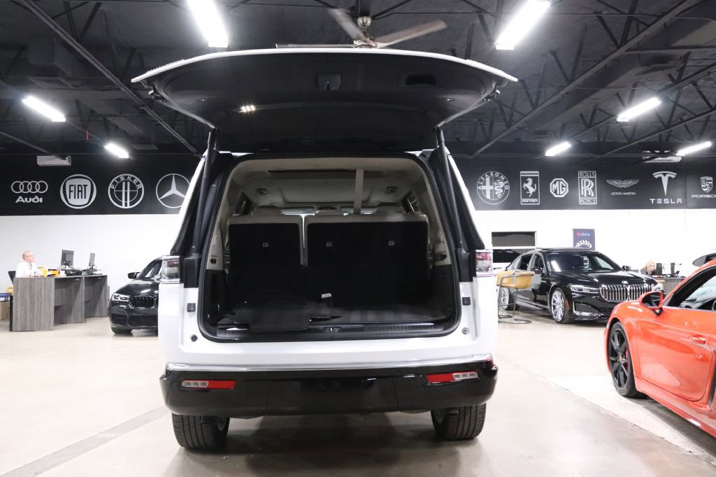 Used 2023 Jeep Grand Wagoneer Series II w/ Premium Group II image 23
