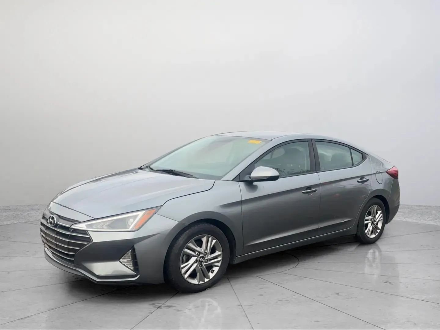 Used 2019 Hyundai Elantra SEL image 1