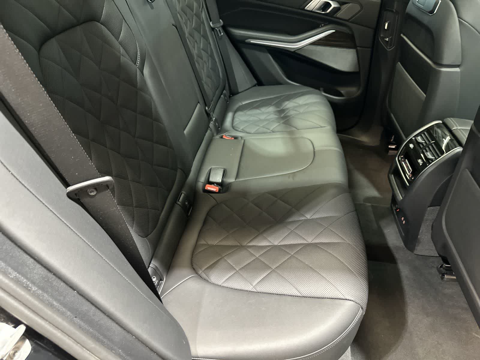Used 2024 BMW X5 xDrive40i w/ Premium Package AWD/4WD image 25