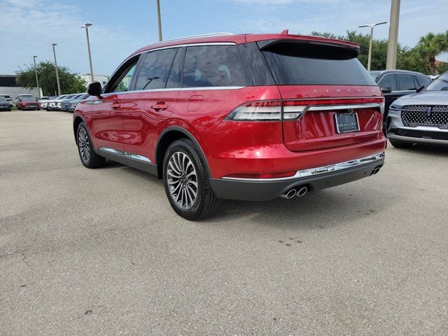 Certified 2020 Lincoln Aviator Reserve w/ Elements Package Plus AWD/4WD image 4