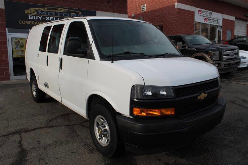 Used 2022 Chevrolet Express 2500 w/ Driver Convenience Package image 7