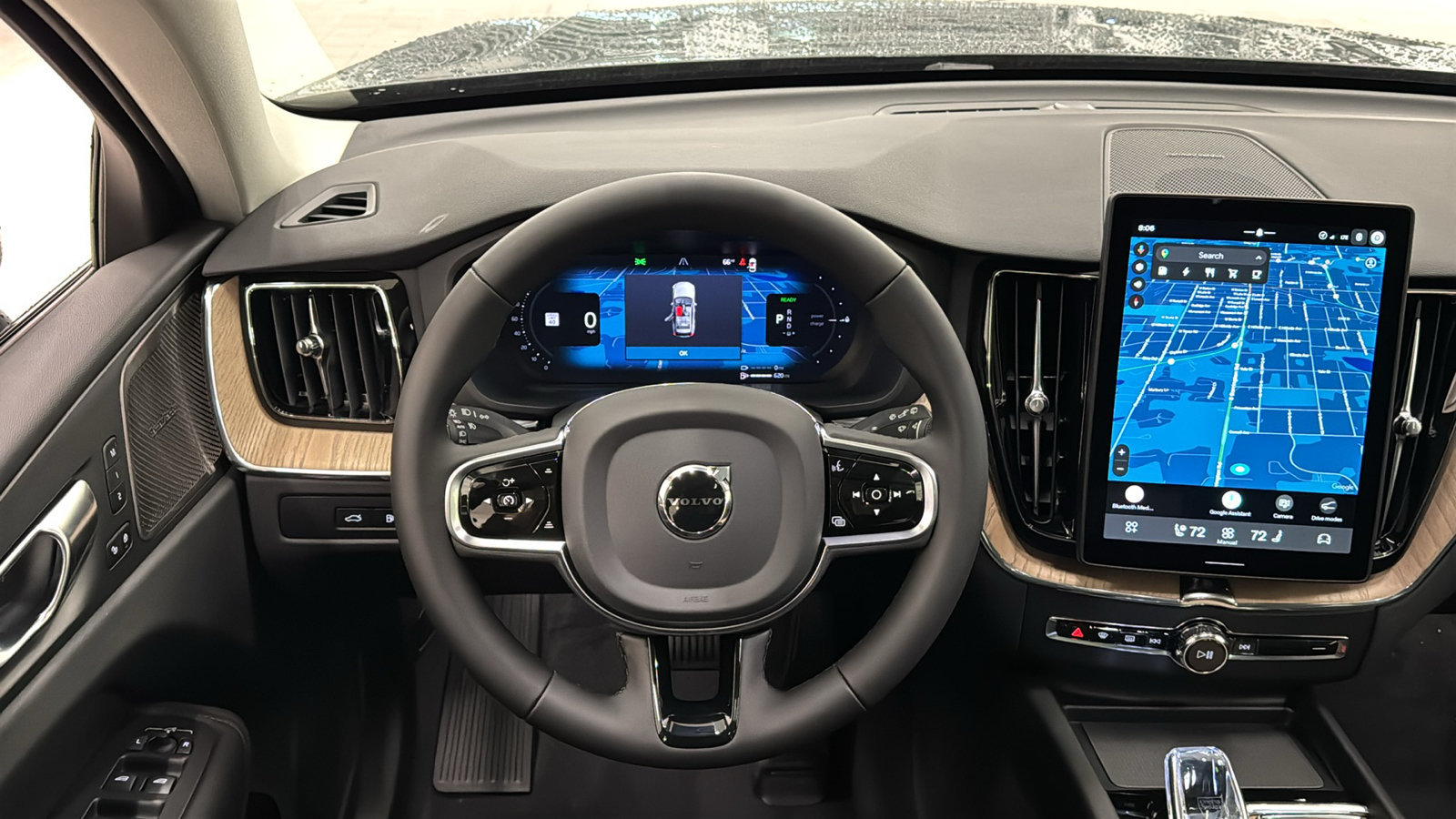 New 2027 Volvo XC60 T8 Plus AWD/4WD image 12