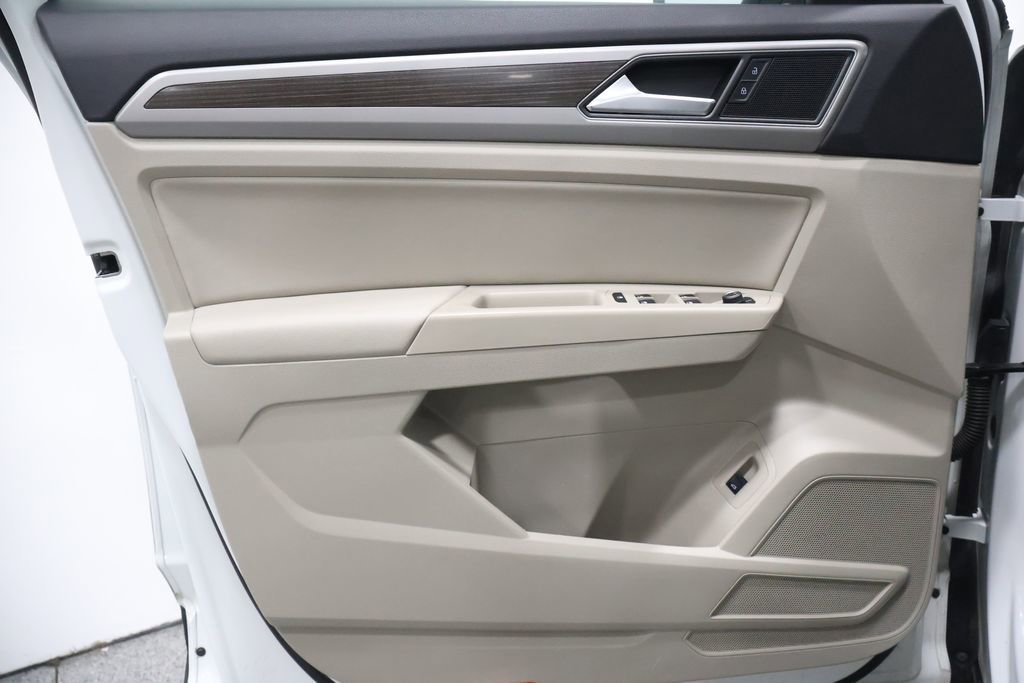 Used 2019 Volkswagen Atlas SEL image 12