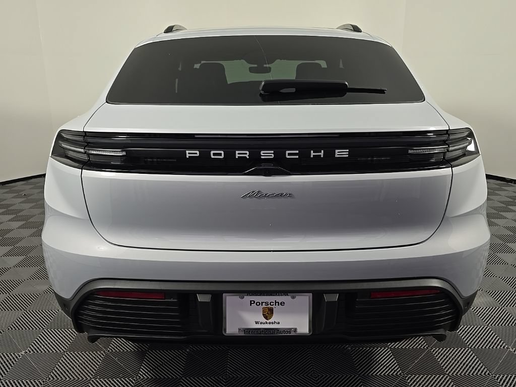 Certified 2025 Porsche Macan Electric RWD image 6