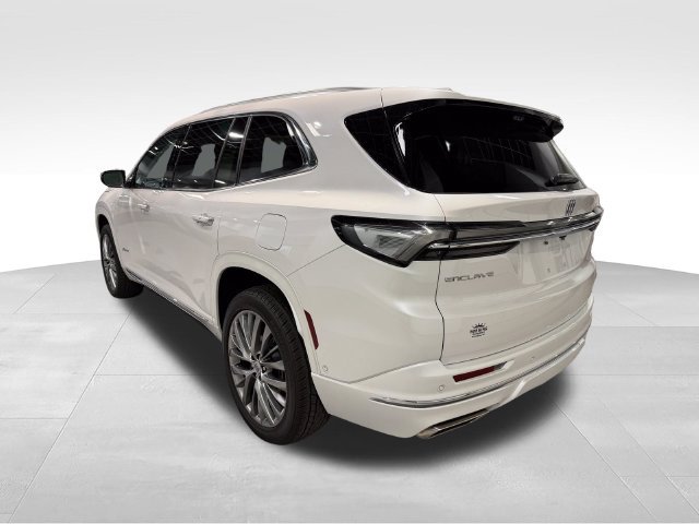 Used 2025 Buick Enclave Avenir w/ Super Cruise Package FWD image 3