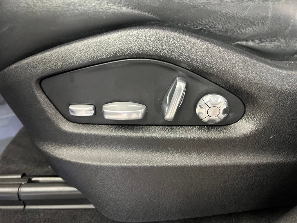 Used 2021 Porsche Cayenne Turbo AWD/4WD image 20