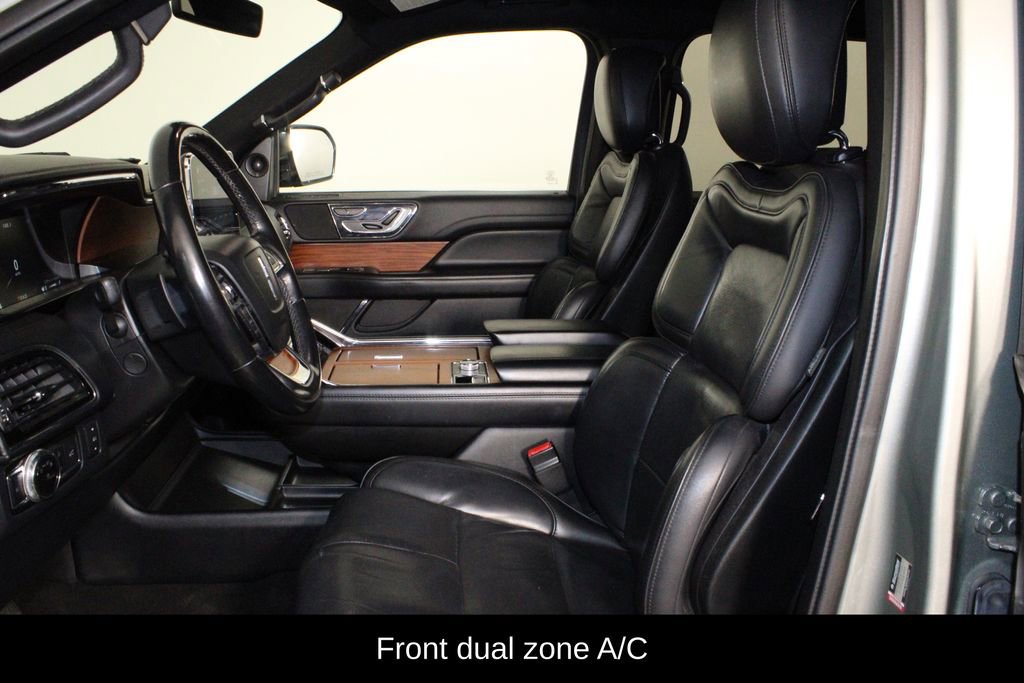 Used 2019 Lincoln Navigator Premiere AWD/4WD image 11