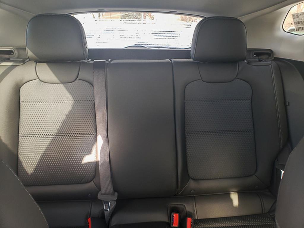 New 2026 Chevrolet Trax LT image 32