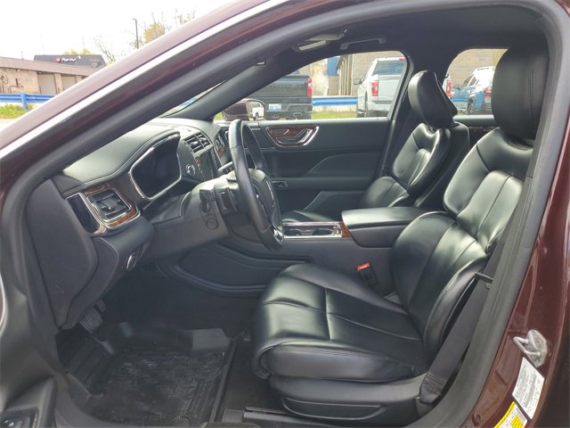 Used 2019 Lincoln Continental Premiere image 12
