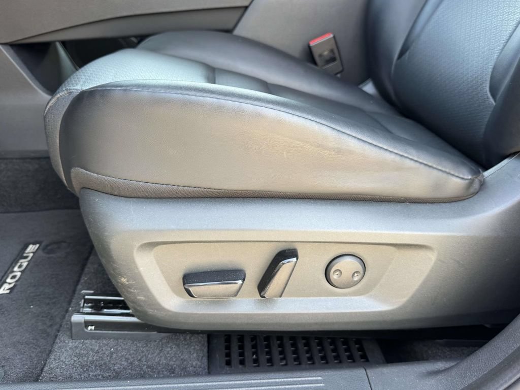 Used 2023 Nissan Rogue SV w/ SV Premium B Package AWD/4WD image 20