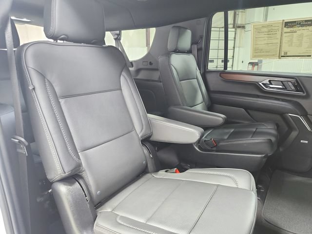 Used 2025 GMC Yukon XL Denali AWD/4WD image 50