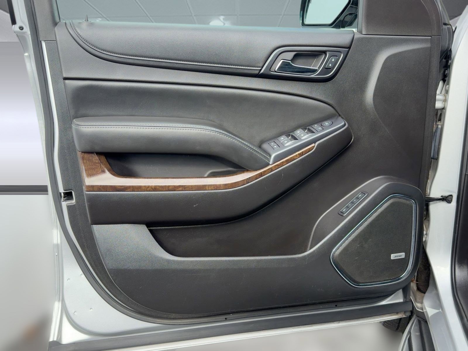 Used 2015 Chevrolet Tahoe LT image 19