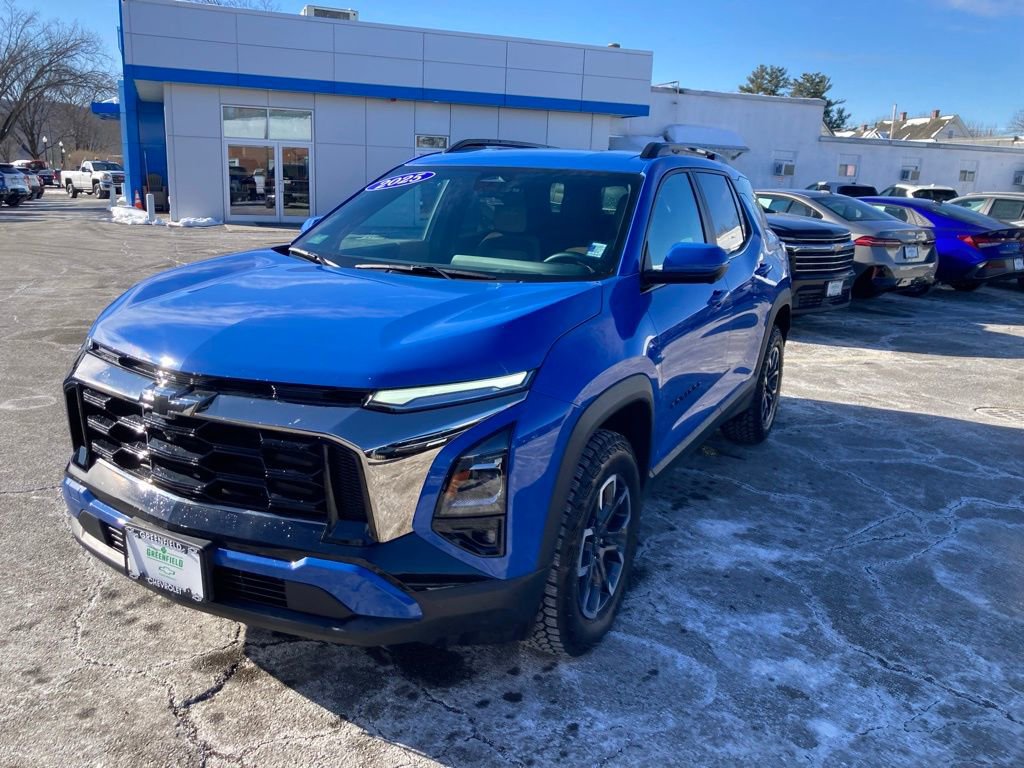 Used 2025 Chevrolet Equinox ACTIV w/ Safety and Technology Package image 3