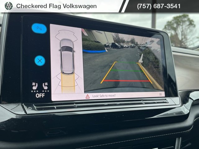 Used 2024 Volkswagen Atlas SE image 38