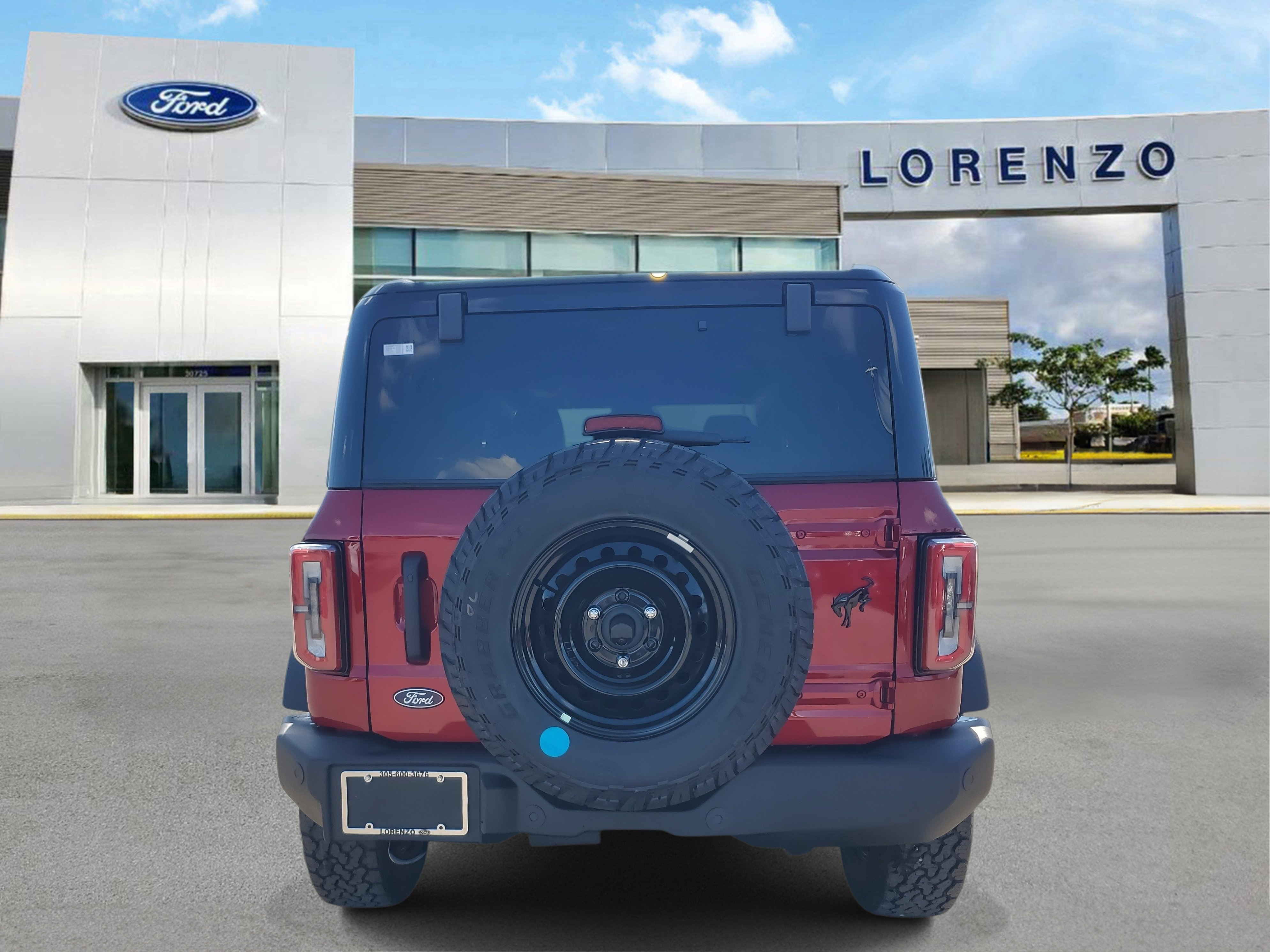 New 2026 Ford Bronco Outer Banks w/ Black Appearance Package image 5