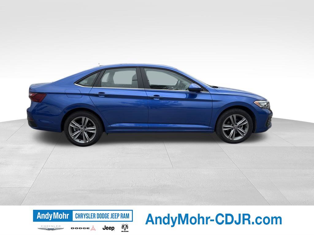 Used 2024 Volkswagen Jetta SE FWD image 8