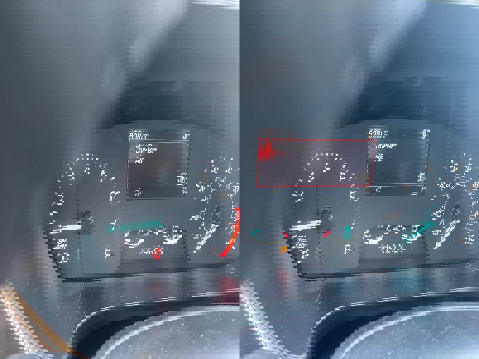 Used 2021 Ford Escape SE w/ SE Sport Appearance Package image 14