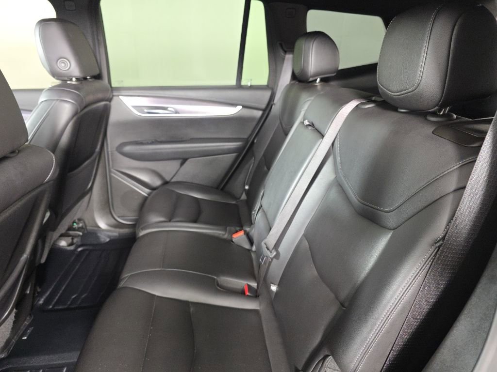 Used 2023 Cadillac XT6 Luxury FWD image 30