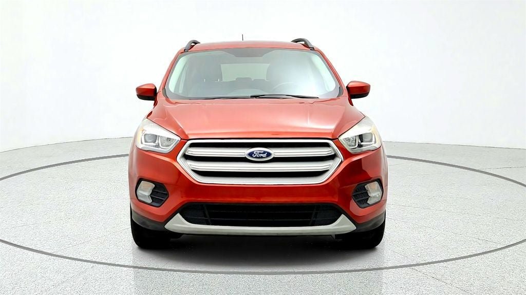 Used 2019 Ford Escape SEL FWD image 2